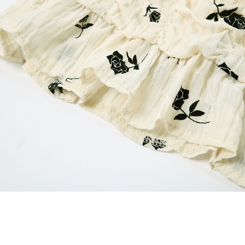 بلوزة نسائية ذات ياقة مربعة قصيرة 2021 بنمط كوري وطباعة أزهار ذات ثنيات قصيرة الأكمام قمصان صيفية حلوة للسيدات