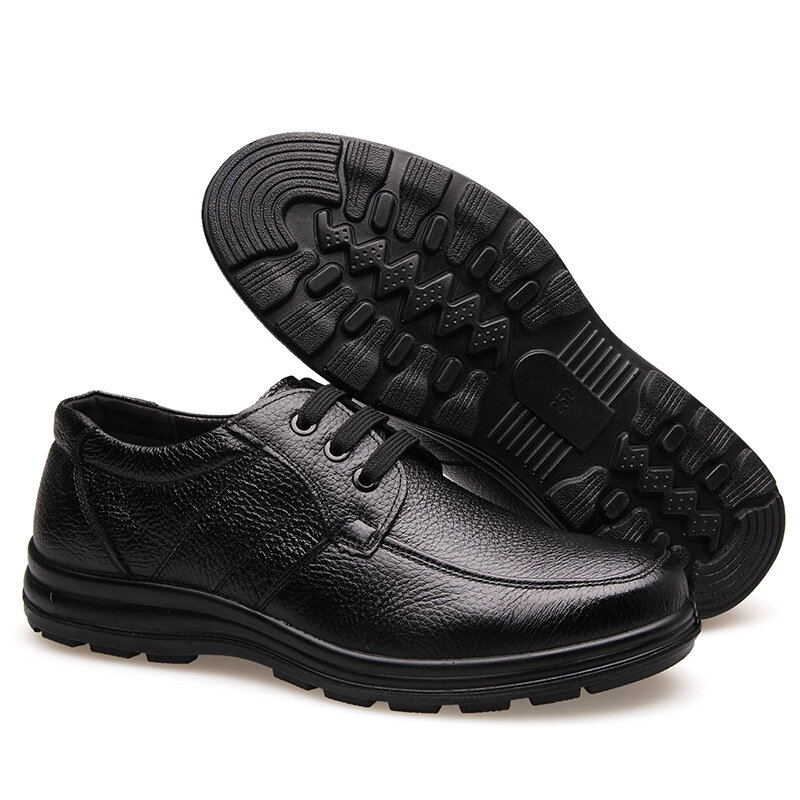جديد 2020 جودة عالية حقيقية أحذية من الجلد الرجال الشقق موضة حذاء رجالي كاجوال ماركة رجل لينة مريحة الدانتيل يصل أسود