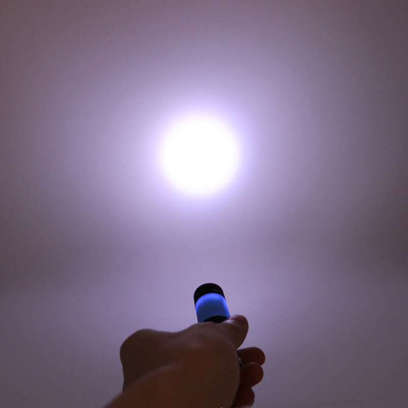 LED مصباح يدوي صغير مفتاح سلسلة المحمولة الشعلة في الهواء الطلق مقاوم للماء المدمج في بطارية USB قابلة للشحن التنزه التخييم مشاعل