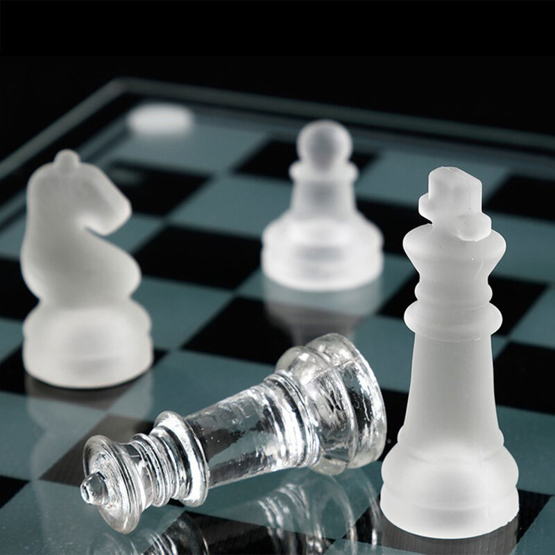 2023 لعبة شطرنج زجاجية مجموعة وظيفية لوح شطرنج زجاجي متين مع قطع من الزجاج البلوري الشفاف ألعاب لوحية للأطفال #5