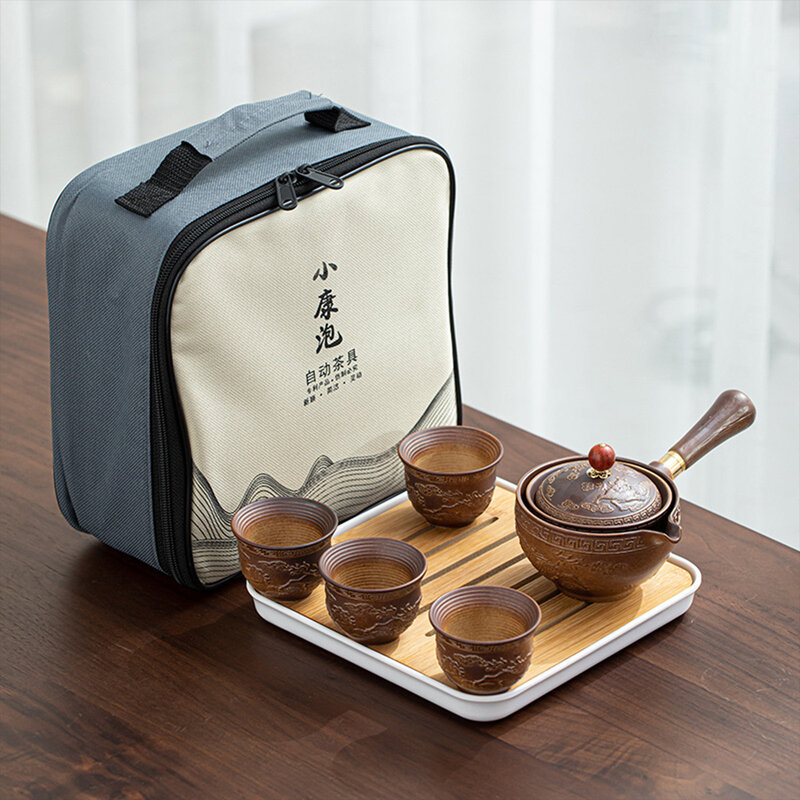 طقم شاي جونغفو صيني من البورسلين مجموعة براريد للشاي المحمولة مع 360 دوران ماكينة إعداد الشاي وانفوسر محمولة الكل في واحد شنطة هدايا