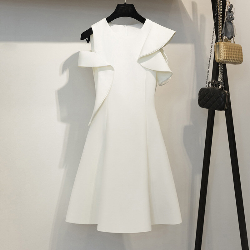 فستان نسائي قصير من القطن الأبيض مع انتفاضات بدون أكمام ، فوق الركبة ، فستان المشاهير ، أكتاف الندى ، 2021