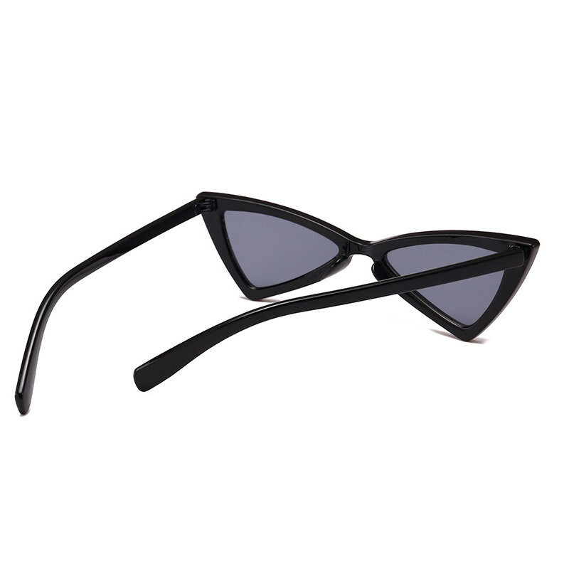 QOC CPO خمر القط العين النظارات الشمسية النساء العلامة التجارية مصمم إطار صغير مثلث النساء الرجال الرجعية Oculos دي سول O106