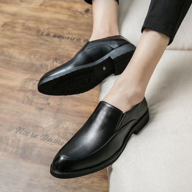 2021 صيف جديد الرجال بسيط بو أحذية من الجلد النمط البريطاني مريحة سميكة سوليد حذاء كاجوال بفتحات تهوية موضة رائجة البيع ZZ267
