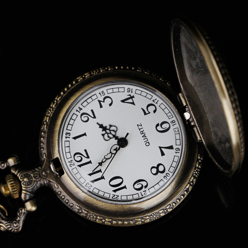 العلامة التجارية الأعلى العتيقة ساعة جيب كوارتز الجيش شعار الجيب الساعات قلادة عالية الجودة فوب على مدار الساعة قلادة