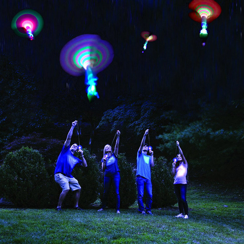 اليعسوب الخيزران مع ضوء اطلاق النار صاروخ تحلق المظلة السماء UFO في الهواء الطلق لعبة الليل لعبة للأطفال الأطفال