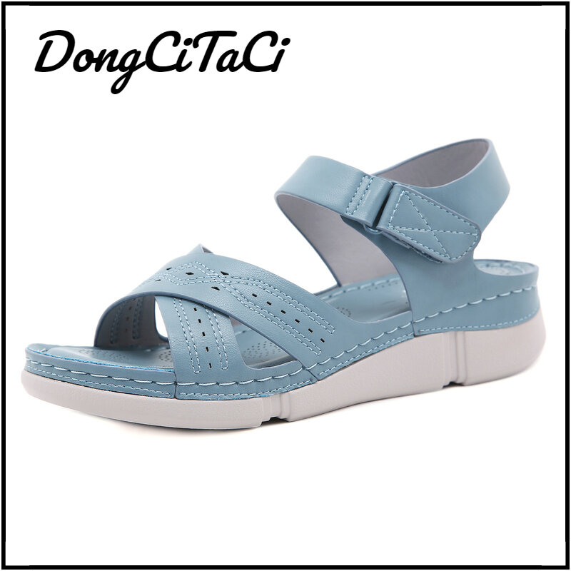 DongCiTaCi جنوب شرق آسيا الصيف المرأة عادية أسافين الصنادل أحذية النساء موضة المفتوحة تو شاطئ الشقق الصنادل الأحذية 36-42