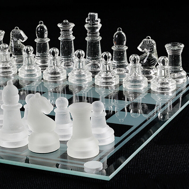 2023 لعبة شطرنج زجاجية مجموعة وظيفية لوح شطرنج زجاجي متين مع قطع من الزجاج البلوري الشفاف ألعاب لوحية للأطفال #4