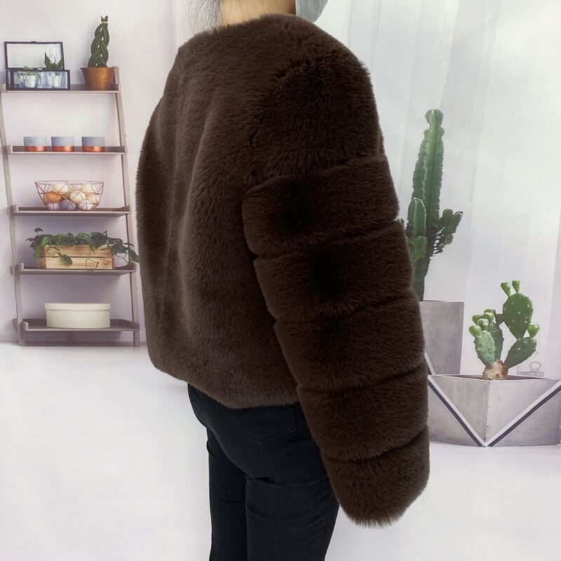 2021 جديد الفراء معطف المرأة الشتاء جودة عالية موضة فو الفراء معطف الاصطناعي الثعلب سترة قصيرة