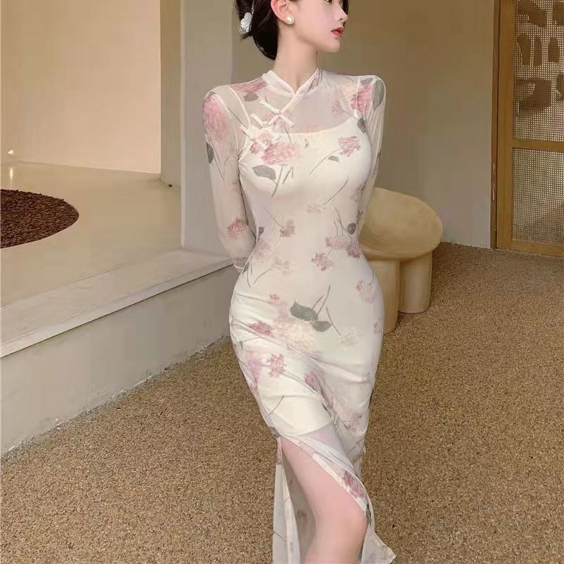 فستان Chinesse تقليدي عتيق تشيباو طويل مصنوع يدويًا بزر شيونغسام طويل الأكمام للنساء فستان تقليدي بياقة الماندرين