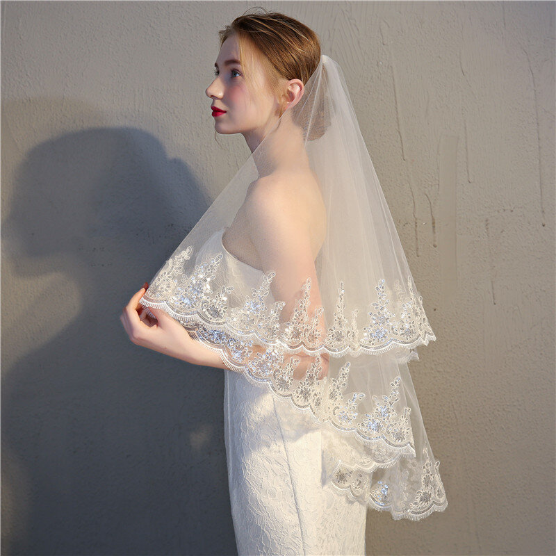 طرحة زفاف قصيرة مع زينة دانتيل ، حجاب مزين بالترتر ، مع أمشاط ، طول الكوع ، إكسسوارات الزفاف ، 2021