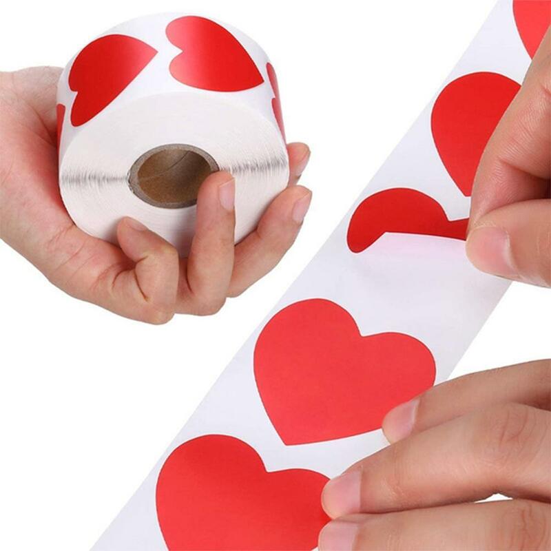 1 لفة اللون الحب ملصقات لاصقة على شكل قلب بطاقة لاصقة هدية الزفاف الديكور ختم ملصقا
