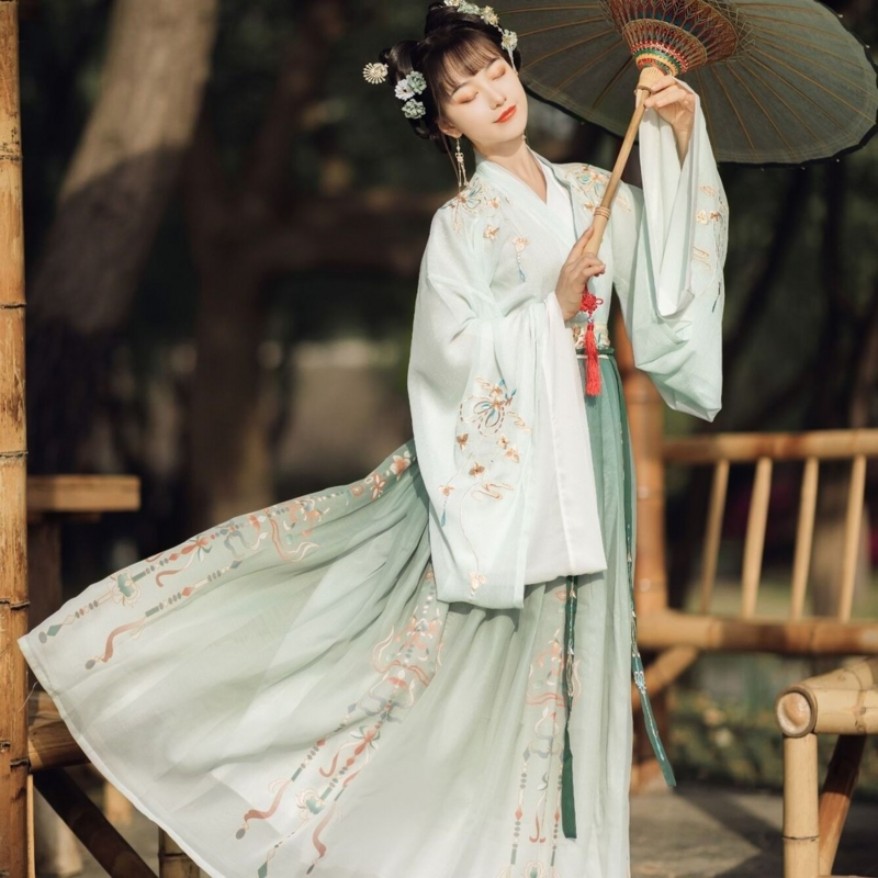 التقليدية الصينية ارتداء Hanfu أصيلة عبر طوق تنورة وسط المرأة الصينية دعوى وي و جين نمط واسعة الأكمام