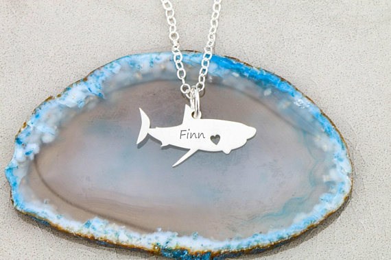 شخصية أحدث المحيط سحر القرش مجوهرات القرش قلادة البحر قلادة فريدة هدية لصديق قبول انخفاض الشحن YP6071
