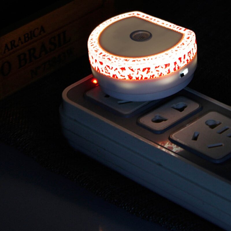 المزدوج USB ميناء LED ضوء الليل الناتج 5 فولت 1A ضوء متوافق مع الهواتف الذكية الاستشعار غرفة التحكم مقبس إضاءة المنزل في