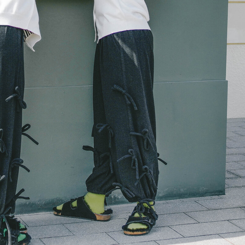 Imakokoni التصميم الأصلي الأسود اليابانية ثلاثة الأبعاد القوس واسعة الساق السراويل النسائية بنطال رفيع ربيع 203218