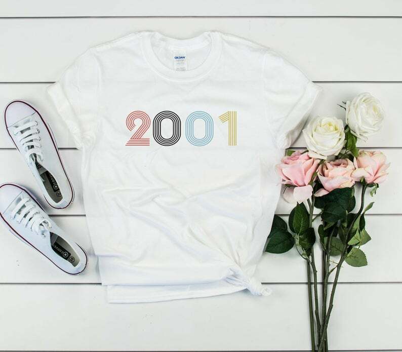 قميص عيد ميلاد محدود اديتيون20th ، قميص عتيق 2001t ، هدية لها وله-هدايا عيد الميلاد ، قميص حفلة قميص للجنسين