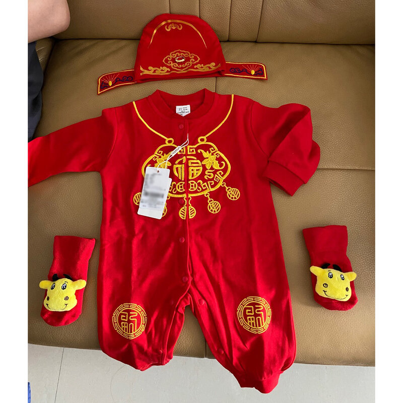 النمط الصيني ملابس الطفل الربيع والخريف جديد التطريز الأحمر بأكمام طويلة طفل يبلغ من العمر سنة كاملة القمر سنة واحدة بذلة