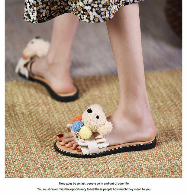 2021 النسخة الكورية الصيف فتاة القلب الكرتون لطيف كلمة عدم الانزلاق طالب غير رسمي يرتدي موضة الدب النعال أحذية نسائية النساء