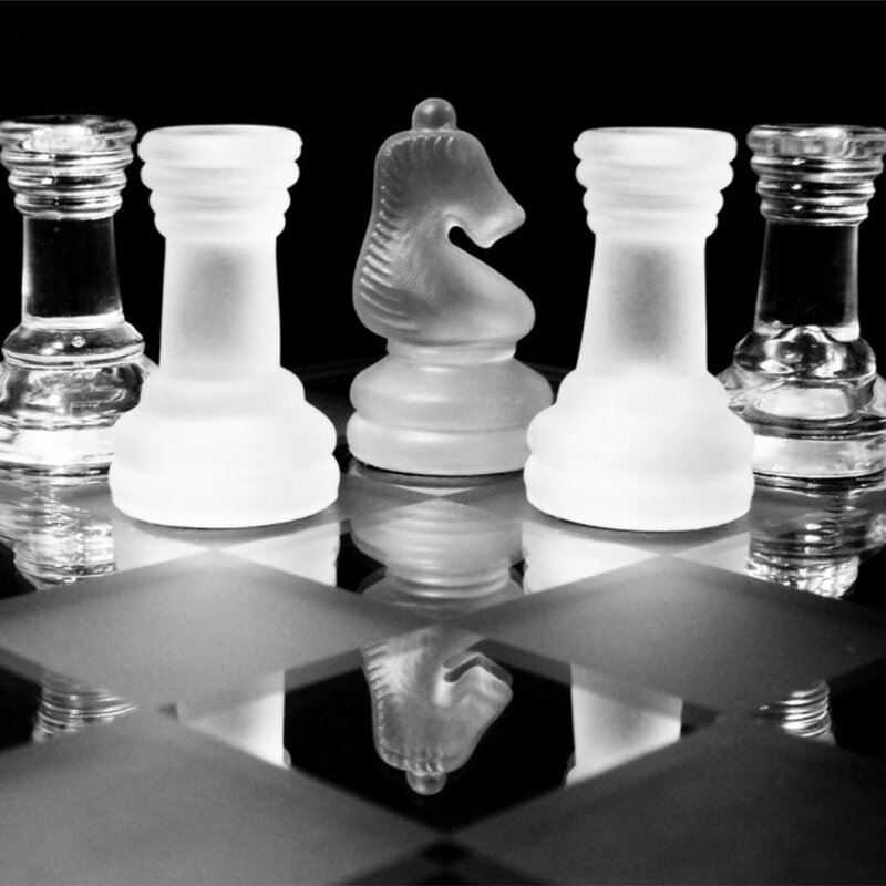 2023 لعبة شطرنج زجاجية مجموعة وظيفية لوح شطرنج زجاجي متين مع قطع من الزجاج البلوري الشفاف ألعاب لوحية للأطفال #6