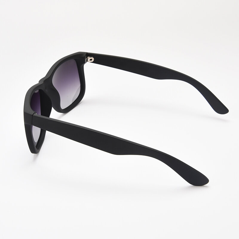 الكلاسيكية مصمم الفاخرة الاستقطاب النظارات الشمسية الرجال النساء السائق ظلال الذكور Vintage نظارات شمسية الرجال Spuare الصيف UV400O