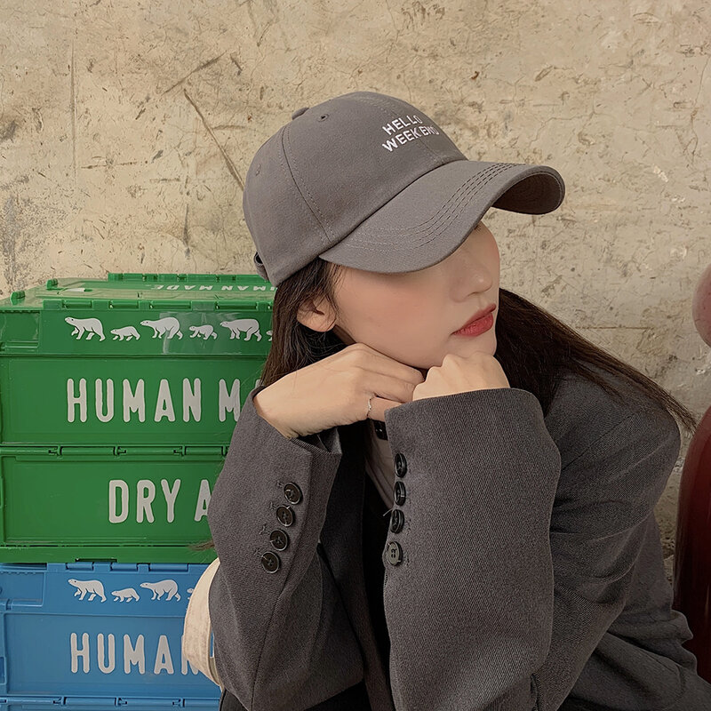 قبعة بيسبول جديدة الإناث الكورية على غرار وجه صريح قليلا البرية العلامة التجارية شعبية كبيرة التخسيس وعصرية قمة لينة عادية بلغت ذروتها