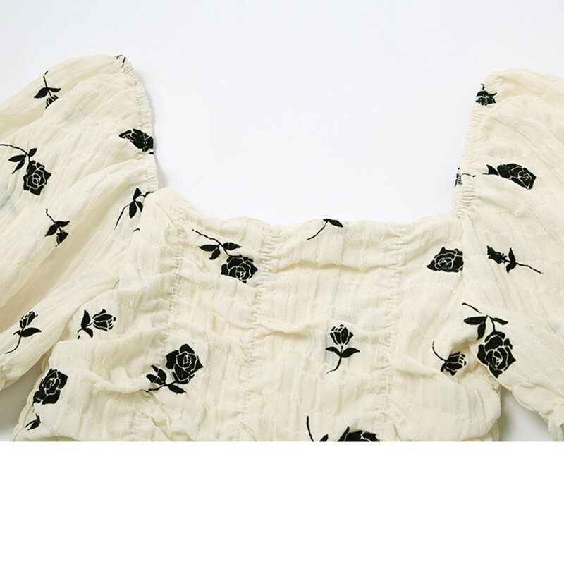 بلوزة نسائية ذات ياقة مربعة قصيرة 2021 بنمط كوري وطباعة أزهار ذات ثنيات قصيرة الأكمام قمصان صيفية حلوة للسيدات