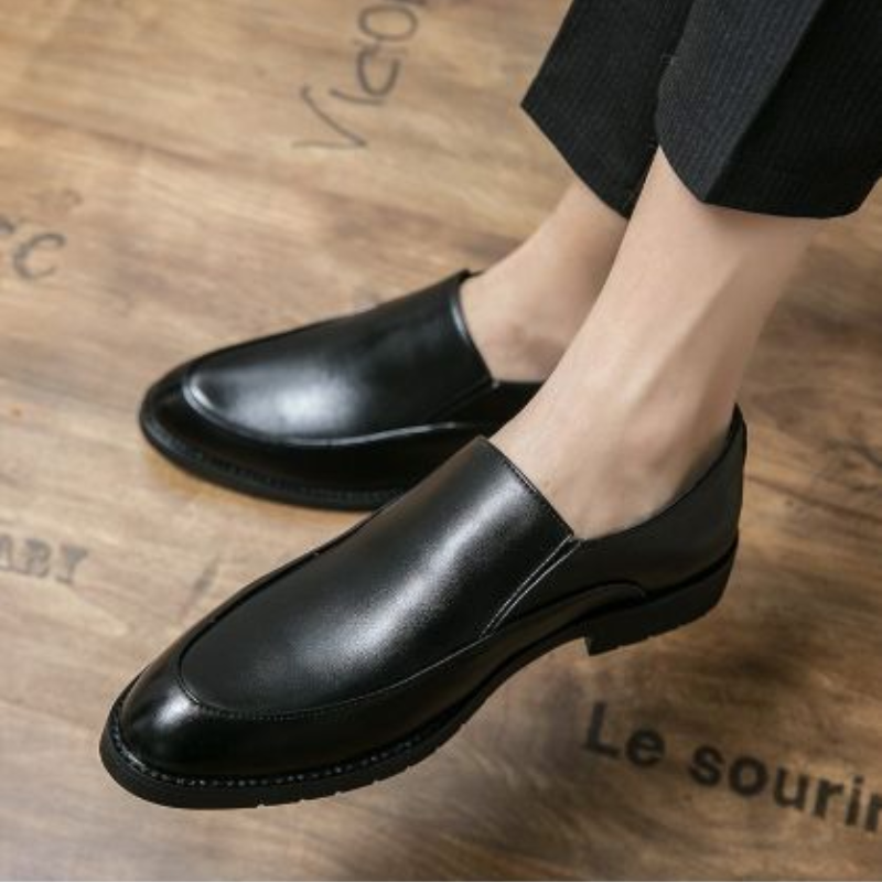 2021 صيف جديد الرجال بسيط بو أحذية من الجلد النمط البريطاني مريحة سميكة سوليد حذاء كاجوال بفتحات تهوية موضة رائجة البيع ZZ267