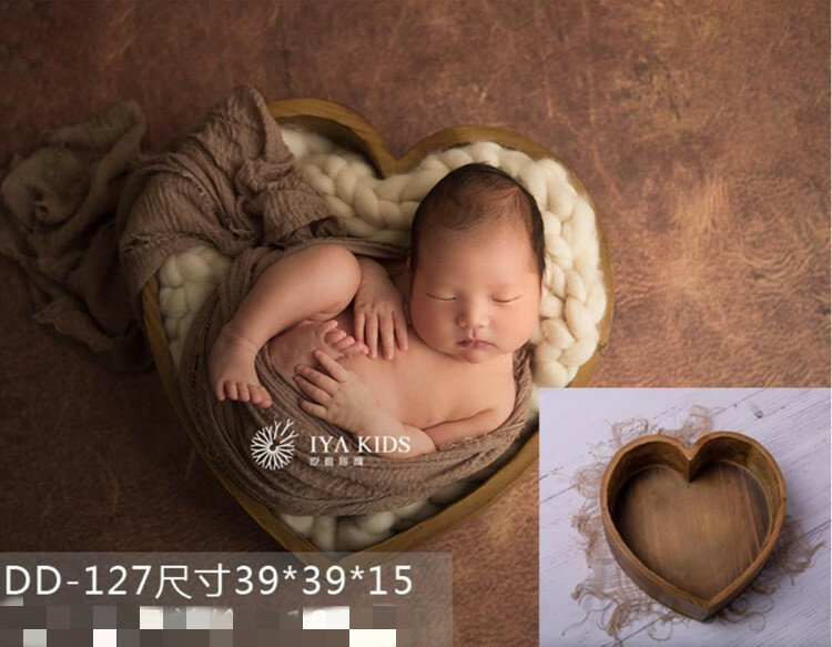 وعاء تصوير على شكل قلب لحديثي الولادة مزود بحوض خشبي صندوق على شكل قلب كامل للأطفال الرضع لوضع الصور الإضافية سلة تصوير