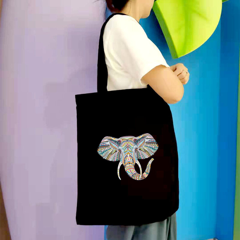 حقيبة كتف الفيل بوهيميا المرأة قماش حمل حقيبة 2021 حقائب بيد علوية أنيمي قابلة لإعادة الاستخدام Totebag المتسوق مع طباعة حقائب اليد