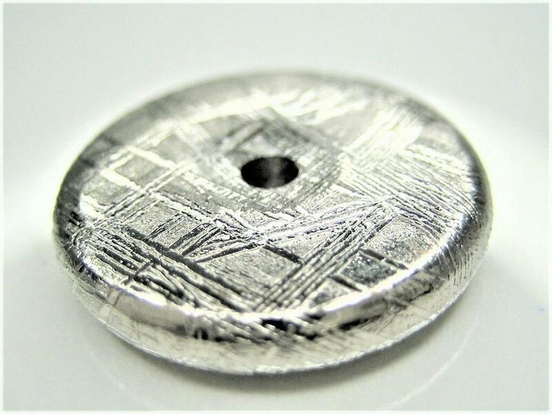 الطبيعية Gibeon الحديد نيزك Moldavite الفضة مطلي دائري دونات قلادة 14x14 مللي متر النساء الرجال المجوهرات قلادة مجوهرات AAAAA