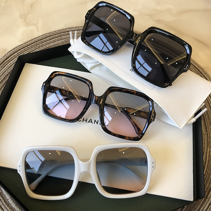 2021 جديد ريترو الأسود النظارات الشمسية النسائية إطار مربع كبير امرأة Vintage المعتاد موضة نظارات شمسية للحماية من الشمس