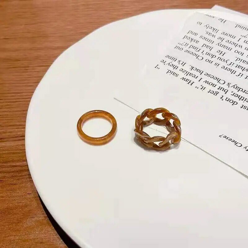 كول كاندي اللون الراتنج الإناث تصميم الشعور الرجعية الأقلية الاكريليك خاتم بسيط الغراء الإبداعية إسقاط مجوهرات