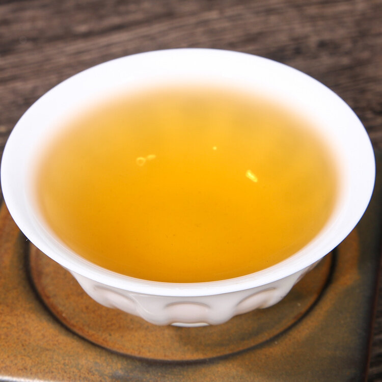 2018 الشاي الصيني شجرة القديمة شو مي الشاي الصيني الأبيض باي تشا الشاي ورقة كعكة 350g