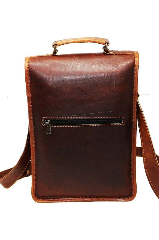 Men's Leather Bag (Size 30X20X6 Cm)