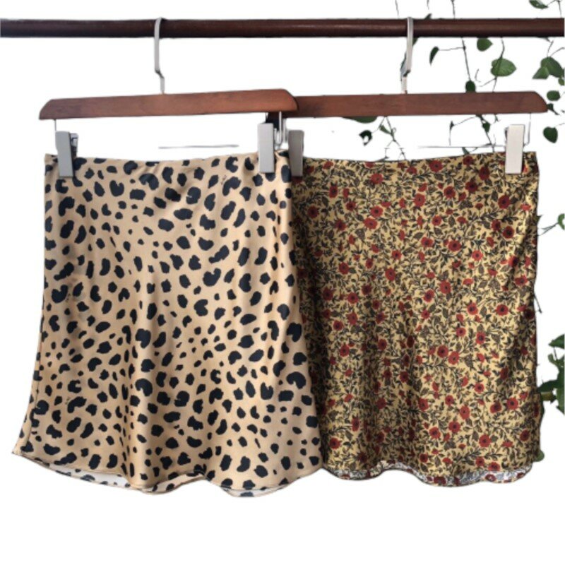 100% Real Silk  Mini Skirt Women Fashion Leopard Floral Print Sweet Package Hip Short Skirt Spring Summer Holiday Casual Clothes