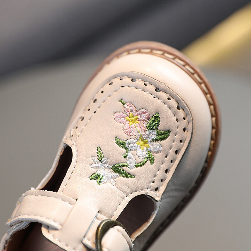 الفتيات زهرة الخريف الأميرة أوائل جين الأحذية الأحذية الرجعية ماري فتاة الأطفال الأحذية الكلاسيكية نمط التطريز الموضة