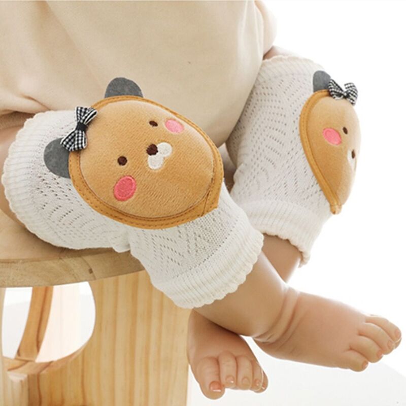 زوج واحد من وسادات الركبة المتينة اللطيفة للأطفال الرضع على شكل حيوانات كرتونية جوارب تدفئة الساق شبكة لحماية سلامة الأطفال في الركبة