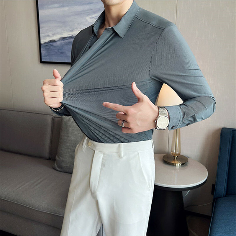 2022 تمتد طويلة الأكمام قميص للرجال الترفيه الأعمال فستان قميص غير الحديد الجليد قميص حريري موضة الكورية سليم صالح الأخضر S-4XL