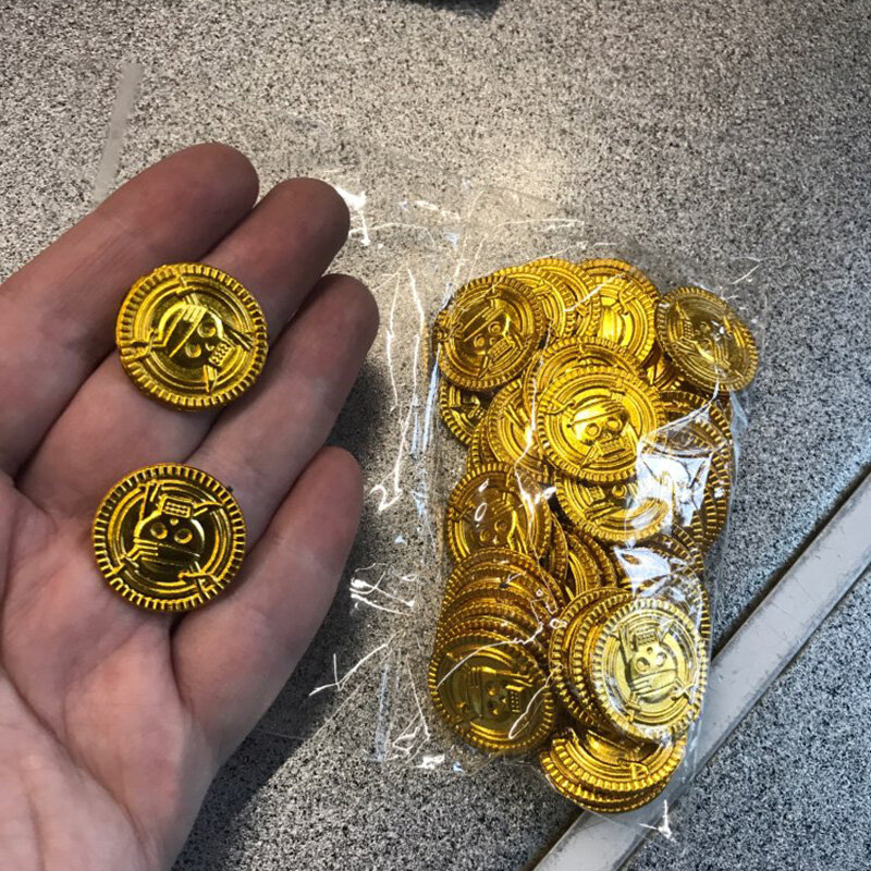 Plastic Pirate Gold Coin Halloween Kids Birthday Party Decoration Fake Gold Treasure Party Supplies Gift Kids Favor 50pcs
