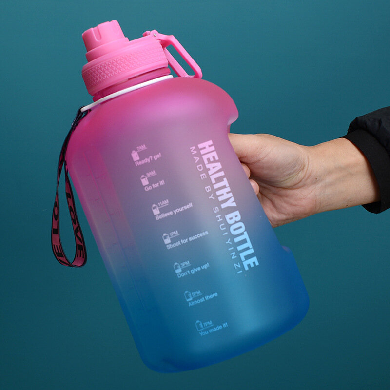 YCONTIME سعة كبيرة زجاجة ماء 2200 مللي نصف جالون مع مقياس الوقت تذكير لصالة الألعاب الرياضية في الهواء الطلق الرياضة السفر اللياقة البدنية Hydroflask