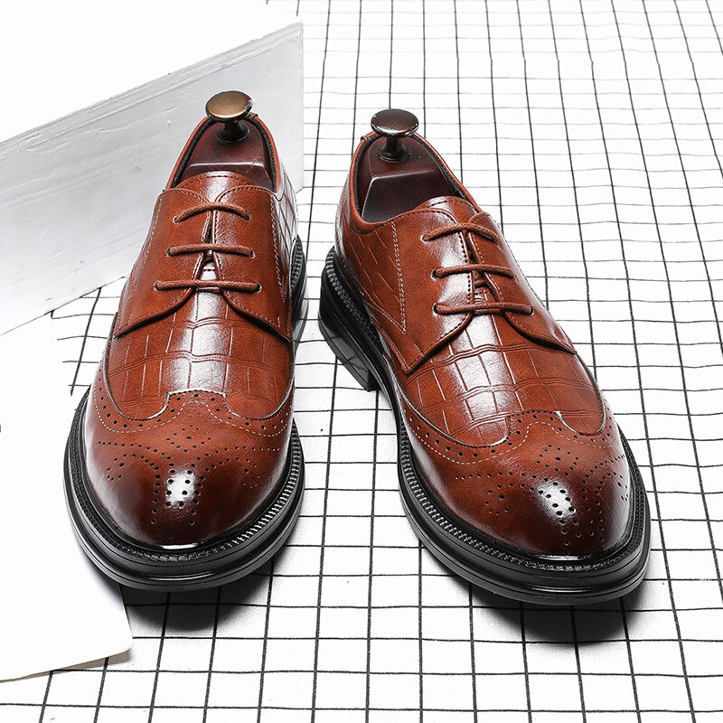 الرجال فستان أحذية جلدية الذكور أكسفورد الإيطالية الكلاسيكية Vintage الدانتيل متابعة الرجال البروغ الرسمي الأحذية