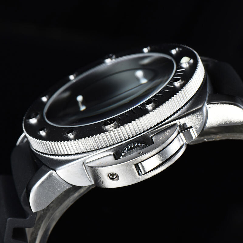 ساعة يد كوارتز رجالية جديدة لعام 2022 ساعة يد فاخرة من السيليكون ذات علامة تجارية رومانية ساعة رياضية دوارة ساعة رجالية