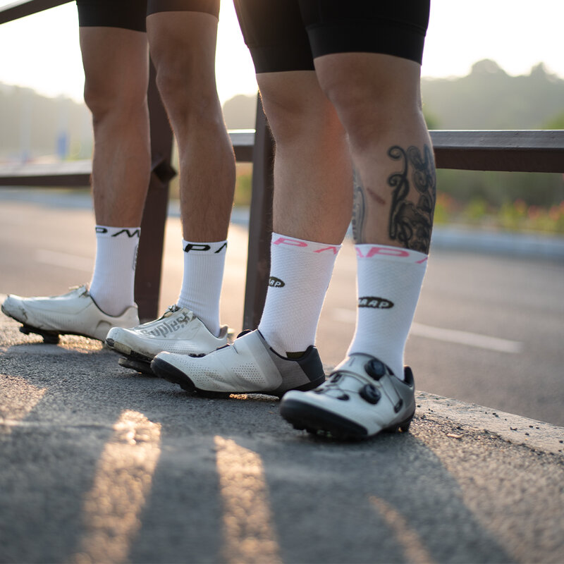 عالية الجودة المهنية الدراجات الجوارب الرجال النساء دراجة الجوارب تنفس الطريق دراجة الجوارب في الهواء الطلق الرياضة الجوارب