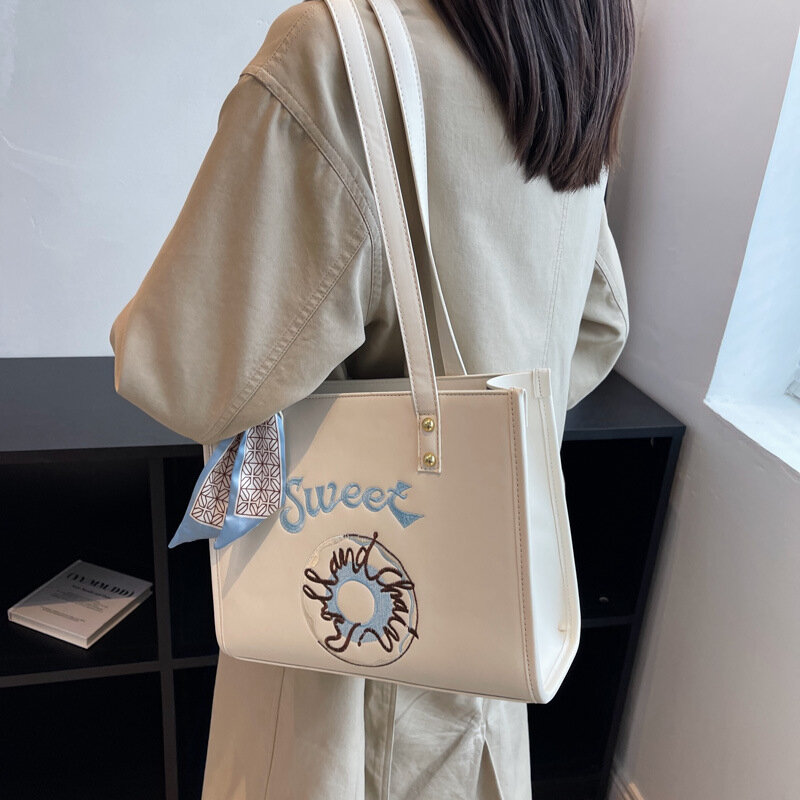 CGCBAG 2022 مصمم حقائب الموضة للنساء سعة كبيرة حمل حقيبة بسيطة عالية الجودة والجلود الفاخرة حقيبة كتف المرأة