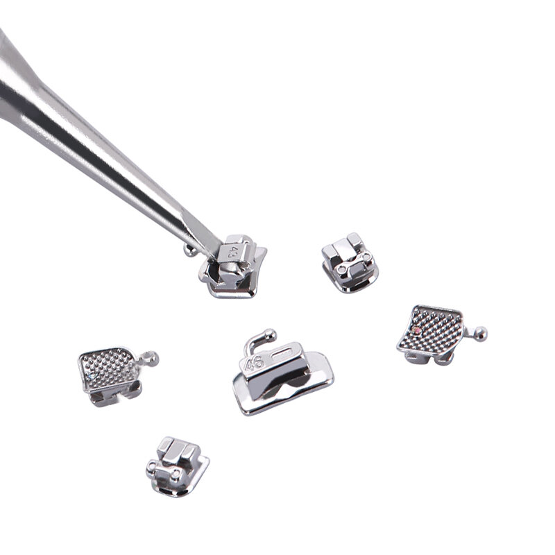 تقويم الأسنان المعدنية MIM قطعة واحدة الأقواس الصغيرة روث/MBT .022 3-4-5 السنانير السلبي الذاتي ربط الأقواس