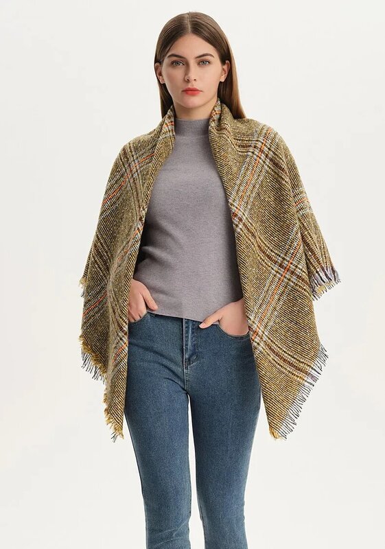 Winter Neckerchief Women Vintage Tassel Shawls and Scarf Elegant Ladies Brand Luxury Plaid Scarves Bandana Warm Blanket Scarf