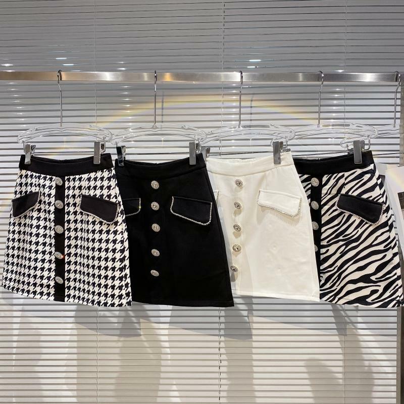 2022 Summer New Design Single Breasted Buttons Rhinestone Black White Plaid Short Mini Skirt Women Plaid Above Knee, Mini