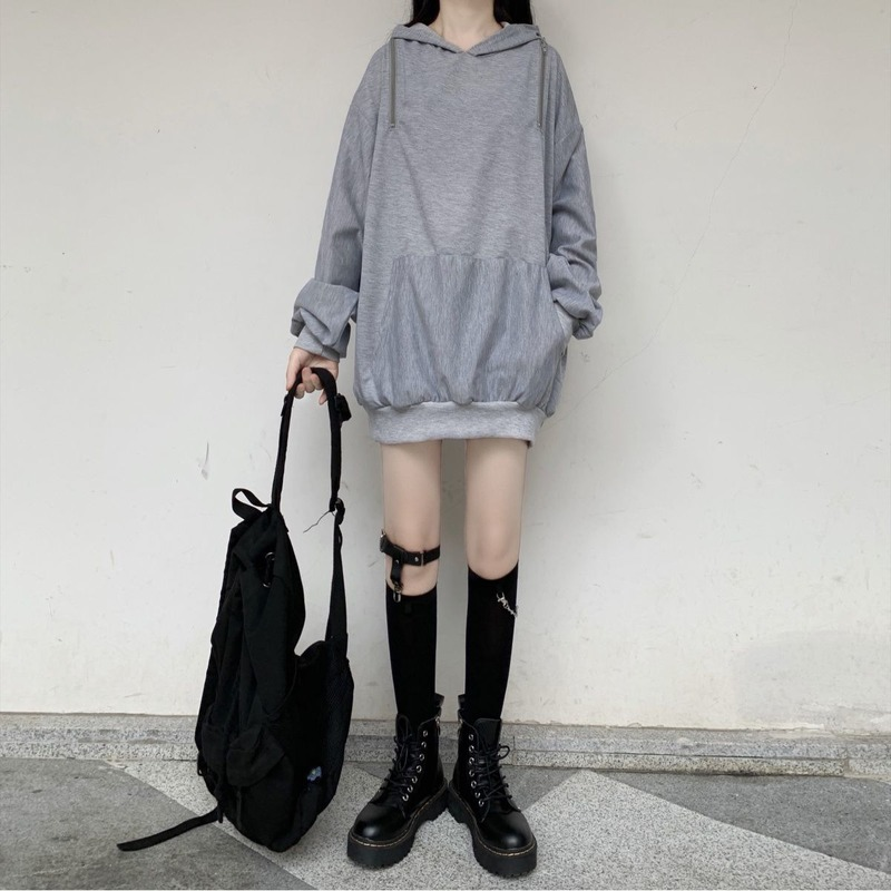 QWEEK Harajuku قمصان سويت شيرت بقلنسوة غطاء رأس أسود BF نمط زمم قبالة الكتف البلوز المتضخم كم طويل ملابس خارجية رقيقة سميكة