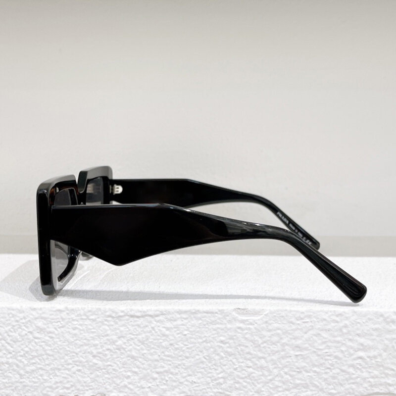 جديد عصري إيطاليا الفاخرة العلامة التجارية المرأة النظارات الشمسية الكلاسيكية مربع إطار نظارات مصمم موضة أنيقة الإناث النظارات